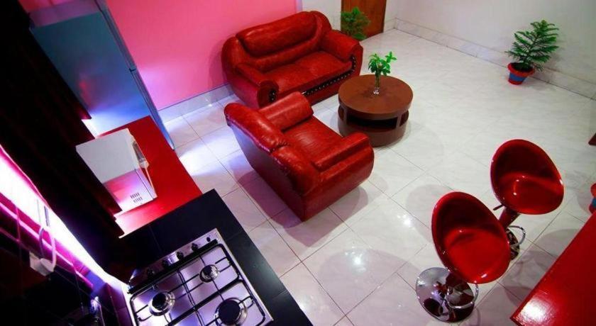 Hotel Tropical Daisy Dhaka Esterno foto